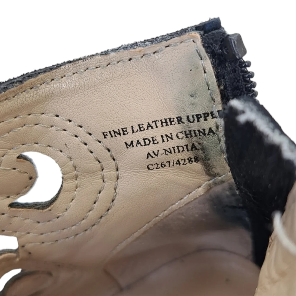 Adrienne Vittadini Nidia Women's Black Suede Leather Laser Cut Ankle Boots 7 - Picture 8 of 16